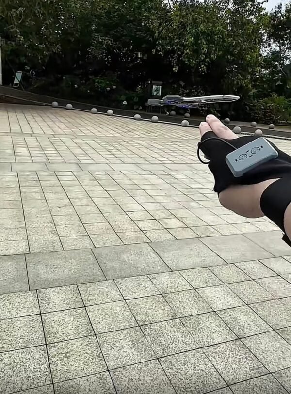 AeroBlade MotionSense - The World's First Gesture-Controlled Flying Sword. photo review